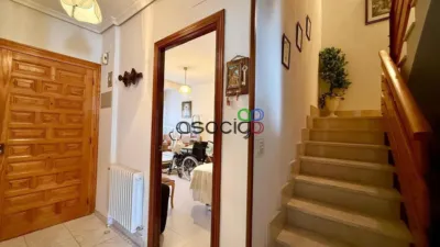 Casa adosada en venta en Marchamalo, Marchamalo de 289.000 €