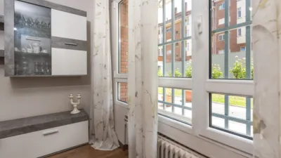 Piso en alquiler en Calle de Policarpo Herrero, 15, Buenavista-El Cristo (Oviedo) de 875 €<span>/mes</span>