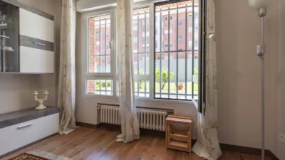 Piso en alquiler en Calle de Policarpo Herrero, 15, Buenavista-El Cristo (Oviedo) de 875 €<span>/mes</span>