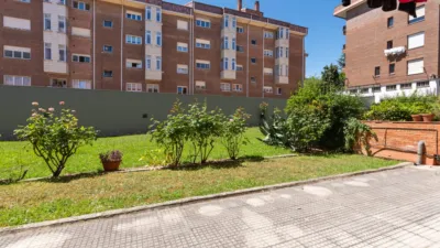 Piso en alquiler en Calle de Policarpo Herrero, 15, Buenavista-El Cristo (Oviedo) de 875 €<span>/mes</span>