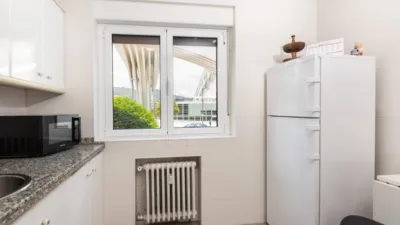 Piso en alquiler en Calle de Policarpo Herrero, 15, Buenavista-El Cristo (Oviedo) de 875 €<span>/mes</span>