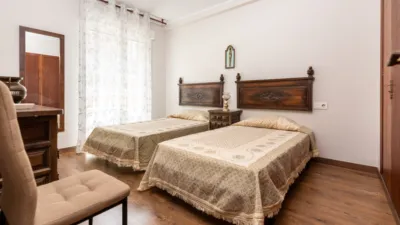 Piso en alquiler en Calle de Policarpo Herrero, 15, Buenavista-El Cristo (Oviedo) de 875 €<span>/mes</span>