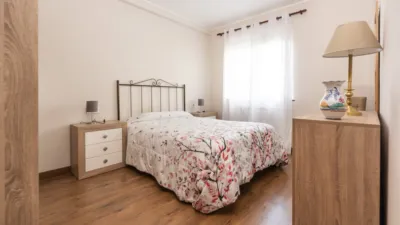 Piso en alquiler en Calle de Policarpo Herrero, 15, Buenavista-El Cristo (Oviedo) de 875 €<span>/mes</span>