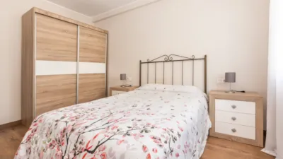 Piso en alquiler en Calle de Policarpo Herrero, 15, Buenavista-El Cristo (Oviedo) de 875 €<span>/mes</span>