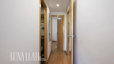 Apartment in Centre-Station Area-Passeig de Joan Maragall photo 10
