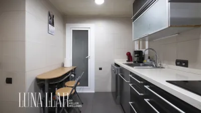 Apartment in Centre-Station Area-Passeig de Joan Maragall photo 12