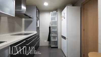 Apartment in Centre-Station Area-Passeig de Joan Maragall photo 13