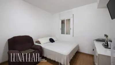 Apartment in Centre-Station Area-Passeig de Joan Maragall photo 18