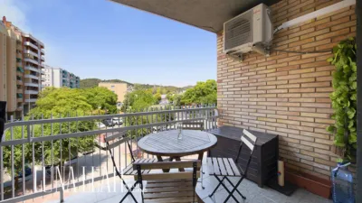 Apartment in Centre-Station Area-Passeig de Joan Maragall photo 2