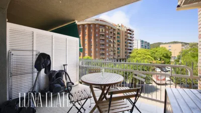 Apartment in Centre-Station Area-Passeig de Joan Maragall photo 3