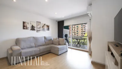 Apartment in Centre-Station Area-Passeig de Joan Maragall photo 4