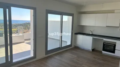 Apartment on Autopista del Mediterráneo photo 2