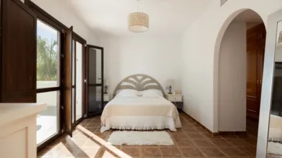 Chalet in El Paraíso-Atalaya-Benamara photo 17