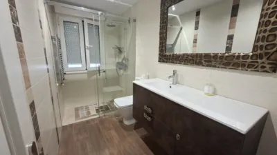 Piso en alquiler en Avenida de Pablo Iglesias, cerca de Calle de Acebal y Rato, Centro (Distrito Centro. Gijón) de 1.250 €<span>/mes</span>