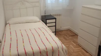 Piso en alquiler en Avenida de Pablo Iglesias, cerca de Calle de Acebal y Rato, Centro (Distrito Centro. Gijón) de 1.250 €<span>/mes</span>