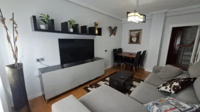 Piso en alquiler en Avenida de Pablo Iglesias, cerca de Calle de Acebal y Rato, Centro (Distrito Centro. Gijón) de 1.250 €<span>/mes</span>