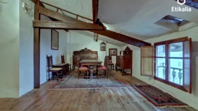 Casa en venta en Avenida de Nuestra Señora de Estíbaliz, cerca de Calle de los Herrán, Desemparados-Judimendi-Santa Lucía (Vitoria - Gasteiz) de 580.000 €