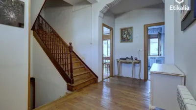 Casa en venta en Avenida de Nuestra Señora de Estíbaliz, cerca de Calle de los Herrán, Desemparados-Judimendi-Santa Lucía (Vitoria - Gasteiz) de 580.000 €