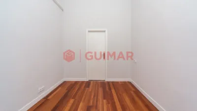 Apartment on Carrer de Vallirana photo 4