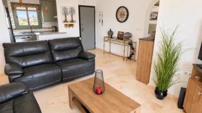 Apartment on street photo 3