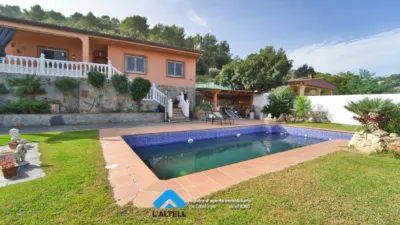 Chalet en venta en La Pineda, Bigues (Bigues i Riells del Fai) de 435.000 €