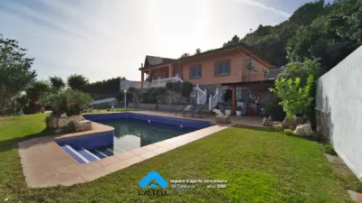Chalet en venta en La Pineda, Bigues (Bigues i Riells del Fai) de 435.000 €