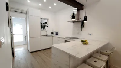 Apartment on street photo 13