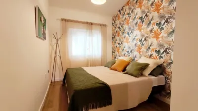 Apartment on street photo 16