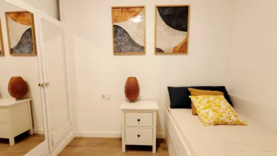 Apartment on street photo 21