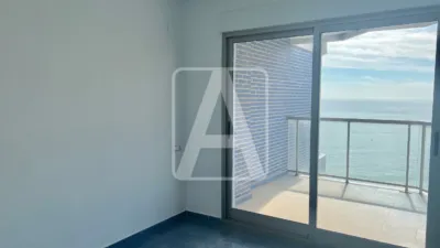 Duplex penthouse for sale on the first line of Levante La Fosa Beach, located in an exclusive building offering all kinds of amenities. This magnificent apartment enjoys impressive panoramic sea views, sun all day long, and all types of services nearby (Mercadona, Consum, shops, restaurants…). It has a total built area of 302 m² (including 151 m² of terraces and 21 m² of communal areas) and is distributed over 2 floors as follows: on the access floor we have the entrance hall, 2 bedrooms, 2 bathrooms (1 en suite), and a private terrace exclusively for the use of the bedrooms. On the main floor we have the vestibule, 1 excellent master bedroom with walk-in closet and en suite bathroom, 1 guest toilet, kitchen, and living-dining room. From all rooms on this floor you can access impressive, very private terraces. This penthouse is located in a beautiful complex with a large outdoor pool + heated indoor pool, lovely communal areas + gardens, and direct access to the sea (to the promenade + beach). Garage included in the price. For more information about this property, please contact AREA Costa Blanca. AREA Costa Blanca - your agent for properties for sale in Calpe - Costa Blanca photo 5