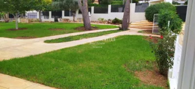 Chalet en alquiler en Calle Travessa La, Picassent de 3.500 €<span>/mes</span>