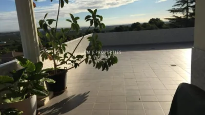 Chalet en alquiler en Calle Travessa La, Picassent de 3.500 €<span>/mes</span>