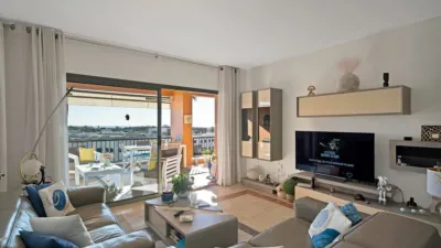 Apartment on Autopista del Mediterráneo photo 6
