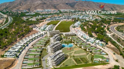 Apartment in Golf Bahía Urbanization photo 2