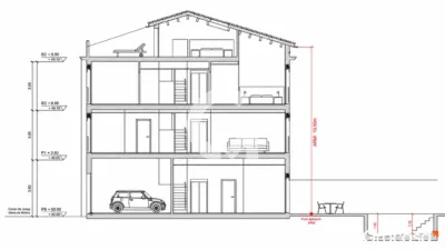 House in Centre photo 22