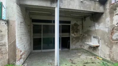 House in Centre photo 8