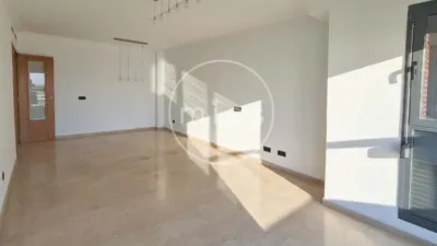 Piso en alquiler en Calle Chera - Imagen 2