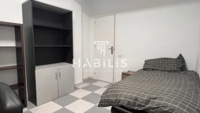 Piso en alquiler en Calle de Lisboa, Palomarejos (Distrito Zona Nueva. Toledo Capital) de 850 €<span>/mes</span>