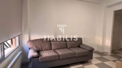 Piso en alquiler en Calle de Lisboa, Palomarejos (Distrito Zona Nueva. Toledo Capital) de 850 €<span>/mes</span>