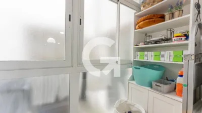 Apartment in Carrer de Cornellà Modern photo 12