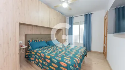 Apartment in Carrer de Cornellà Modern photo 21