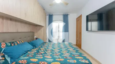 Apartment in Carrer de Cornellà Modern photo 23