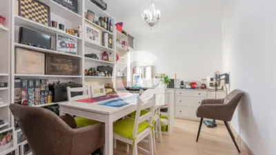 Apartment in Carrer de Cornellà Modern photo 25
