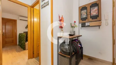 Apartment in Carrer de Cornellà Modern photo 32