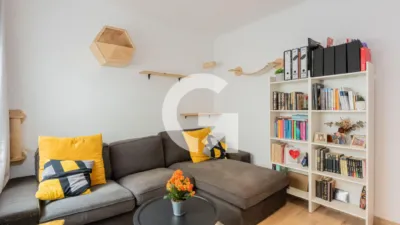 Apartment in Carrer de Cornellà Modern photo 4