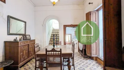 House on Abat Street photo 23