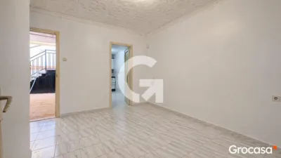 Terraced house on Cl M Deu de Montserrat street photo 10