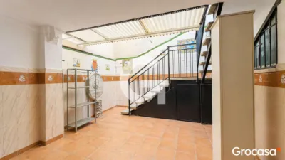 Terraced house on Cl M Deu de Montserrat street photo 17