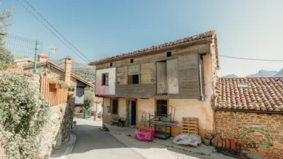 House on Calle Govezanes, No. 19 photo 21