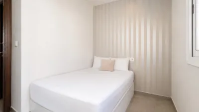 Apartment on street photo 18